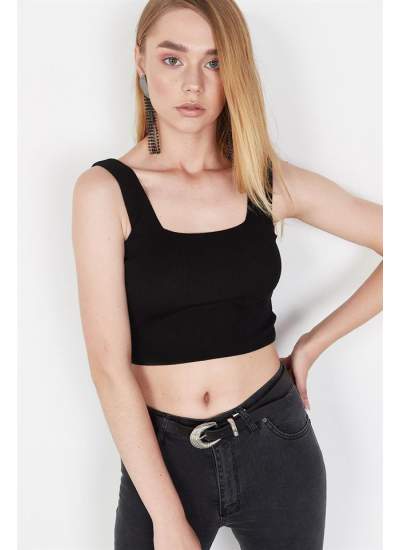 Kadın Siyah Kalın Askılı Triko Crop Top Kadın Siyah Kalın Askılı Triko Crop Top